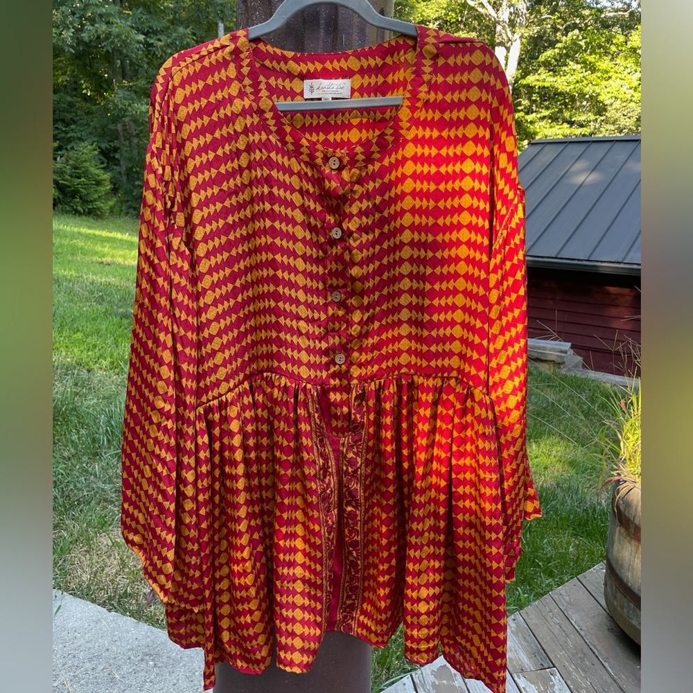 Kantha Bae Silk Bell Sleeve Tunic